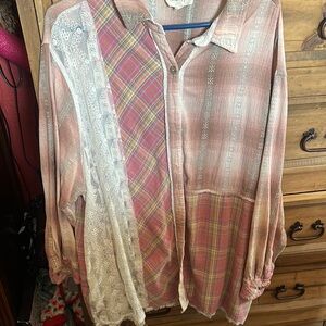 Oli & Hali Pink and Cream Lace Trim Shirt